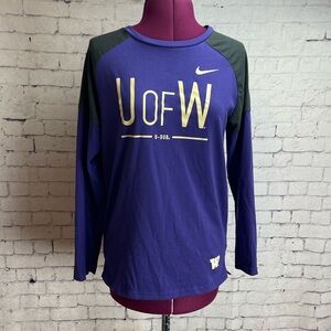 Nike Dri fit long sleeve shirt size XS university of Washington huskies u dub